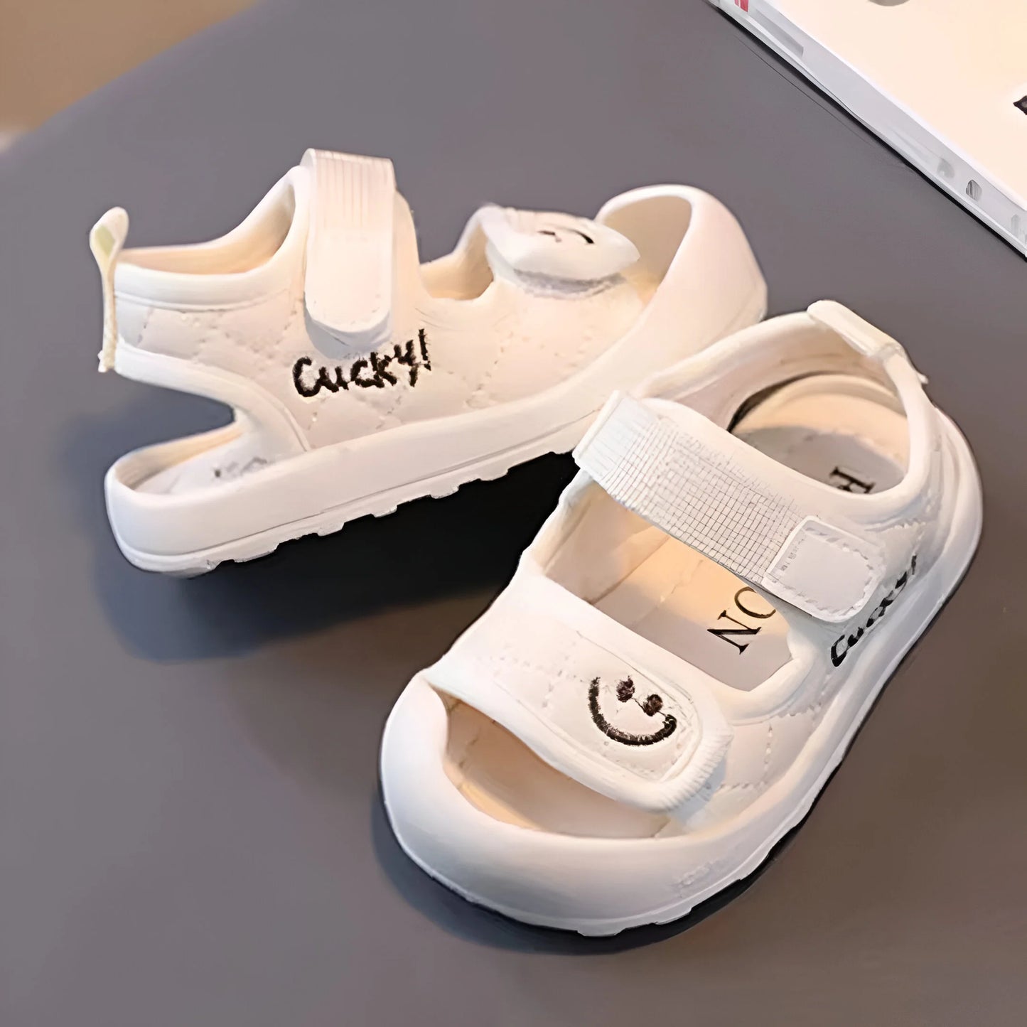 Bequeme Laufsandalen für Kinder