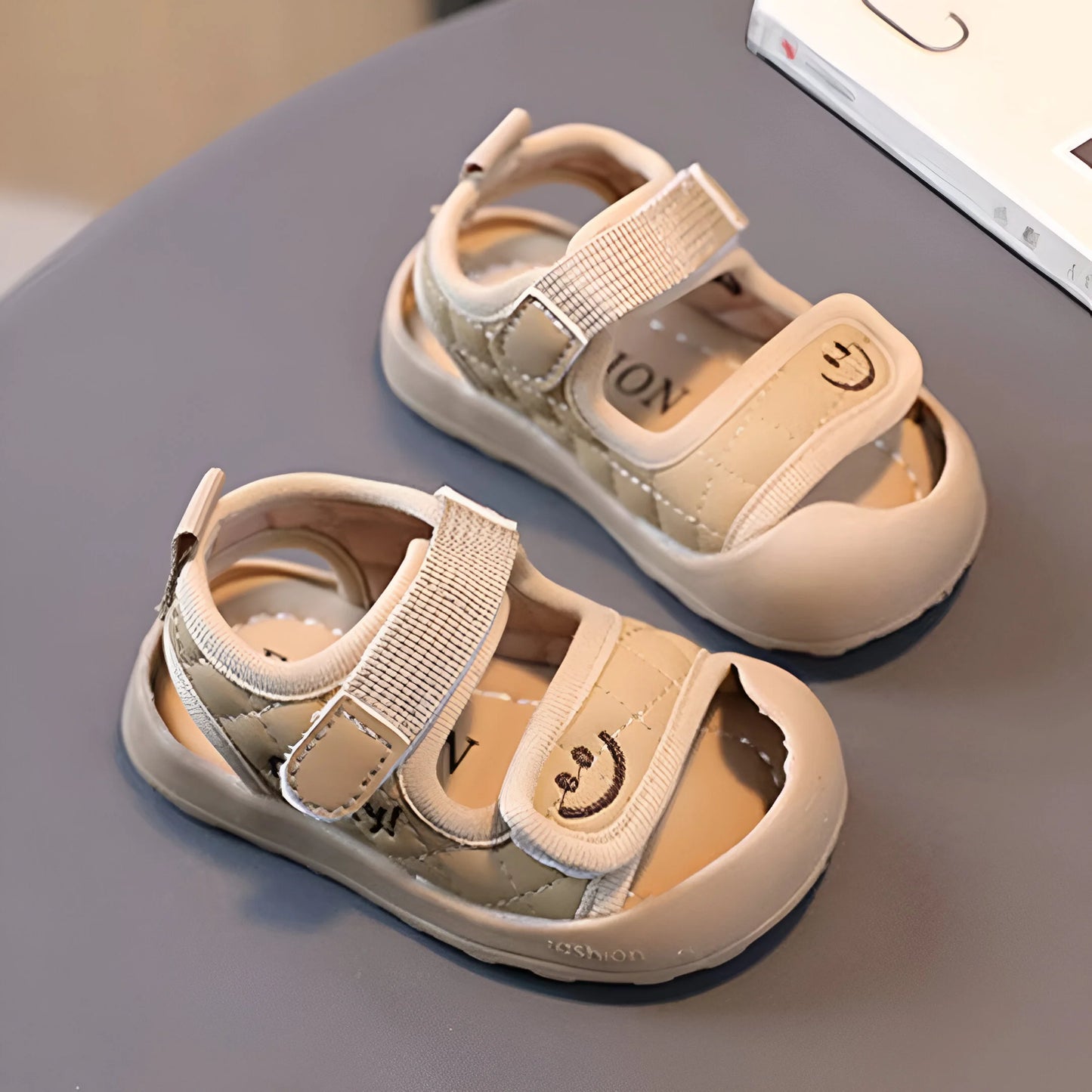 Bequeme Laufsandalen für Kinder