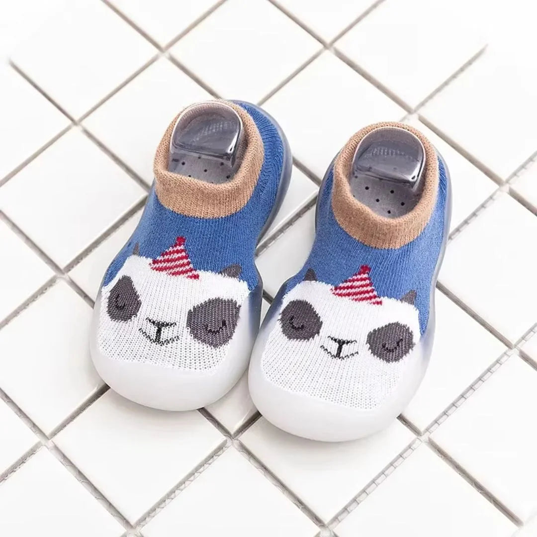 Niedliche Baby Sneaker Socken