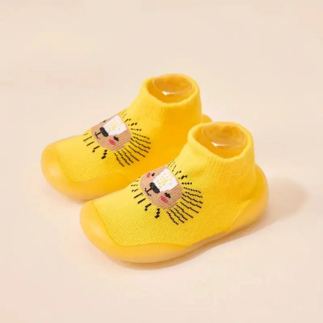 Niedliche Baby Sneaker Socken