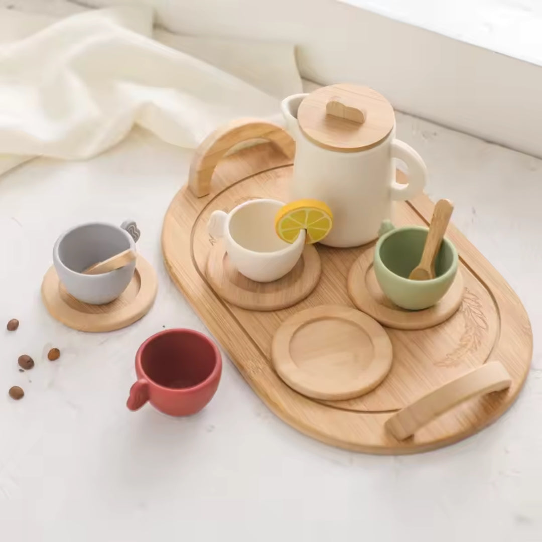 TeeTraum – Teeservice aus Holz & Silikon