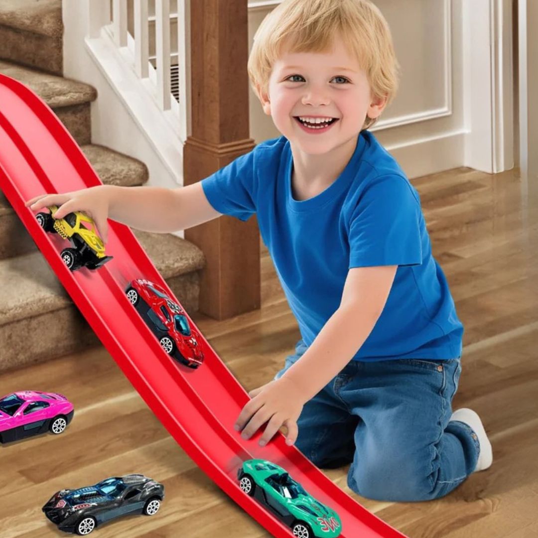 FlexiRace - Flexible Spielzeugauto Rennstrecke + 4 Autos