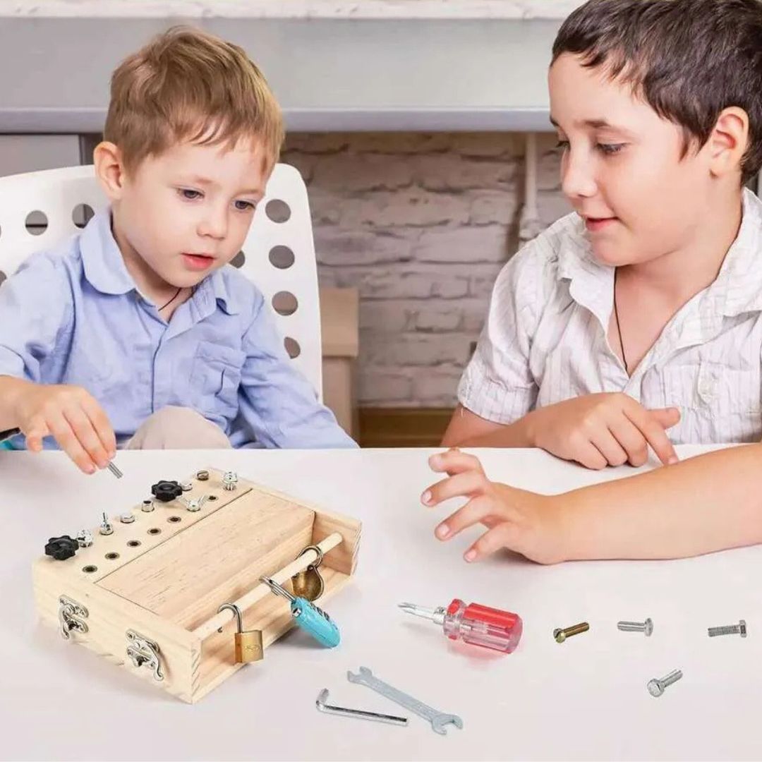 WerkzeugBox - Montessori Schloss- und Schrauben-Set