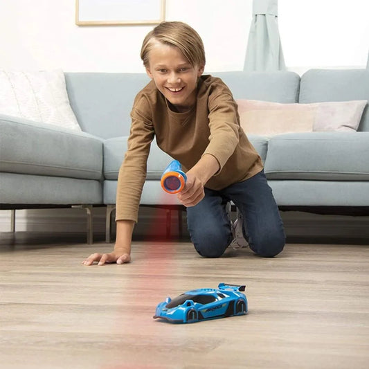 Wandflitzer mit Lasersteuerung
