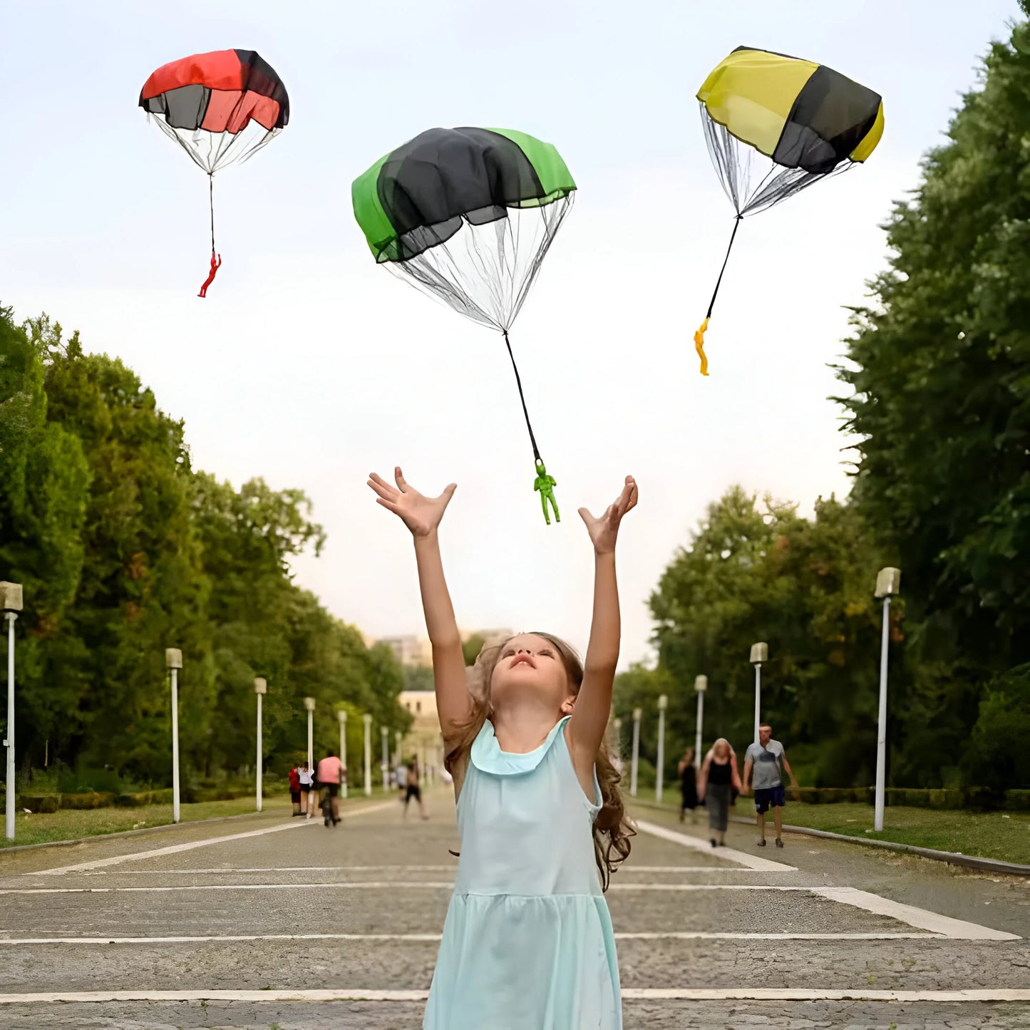 FallFreund - Fallschirm Spielzeug für kleine Entdecker