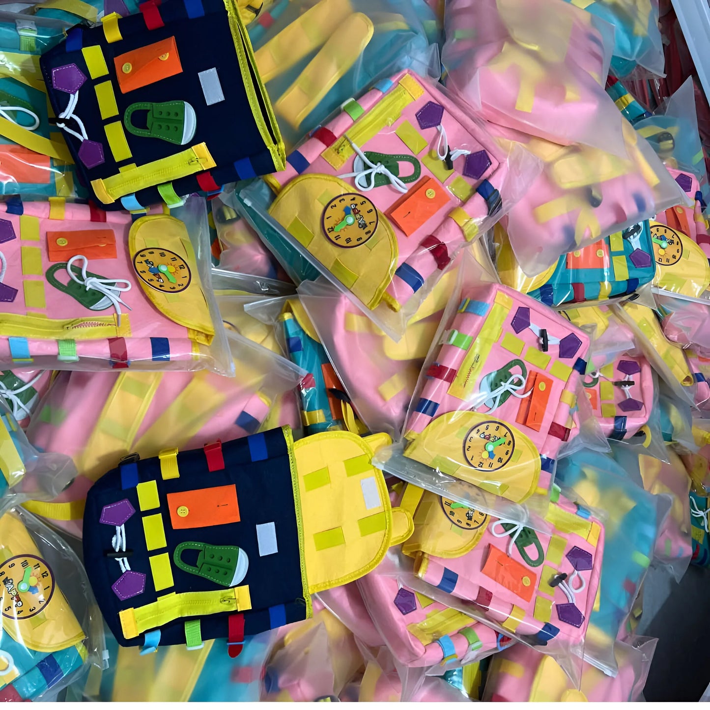 EntdeckerRucksack – Montessori-Spielspaß für unterwegs