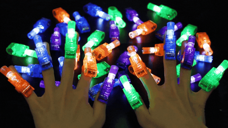 SpookyBeam - Gruseliger Finger-Projektor für Halloween